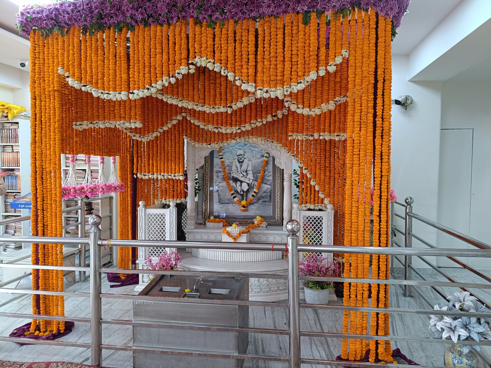 Divine moment 1 at the temple